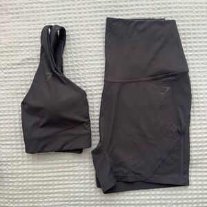 Grey Gymshark Crop Top and Bottoms Set